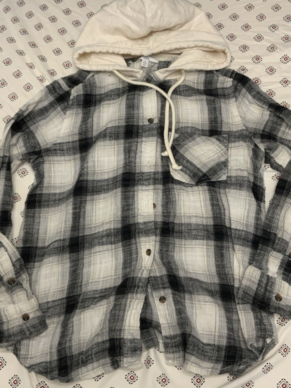 Time And Tru Women’s Hoodie White Black Button Up Pocket Plaid Drawstring